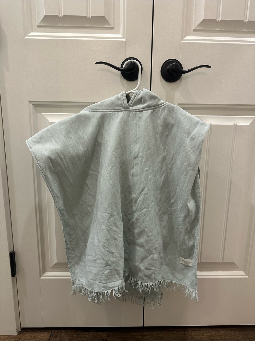 Honeysuckle beach poncho
